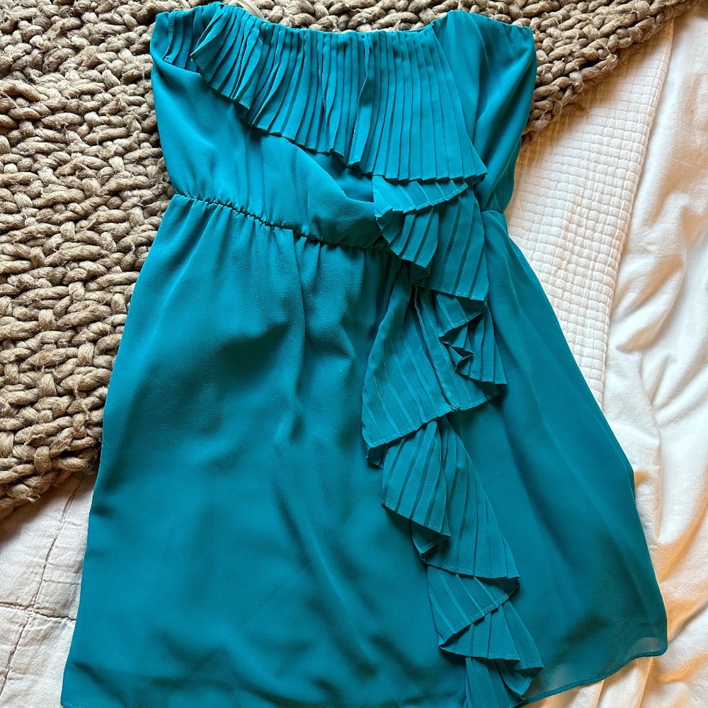 Bcbgeneration Strapless Pleated Ruffle Mini Dress… - image 1